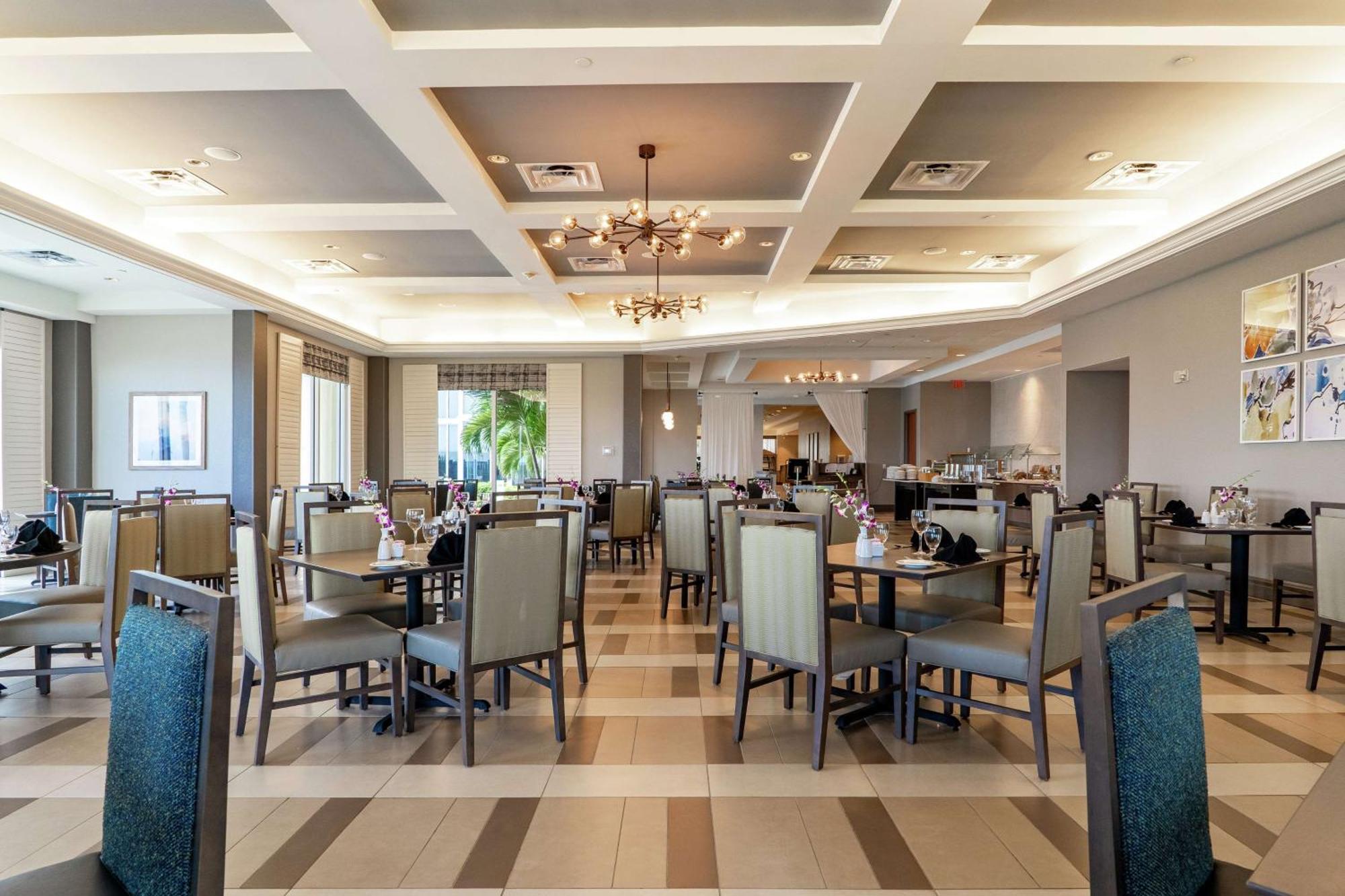 Hilton Melbourne Beach Oceanfront Exterior foto